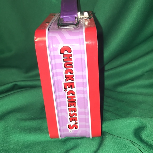 Small Chuck E. Cheese Lunchbox - Picture 3 of 6